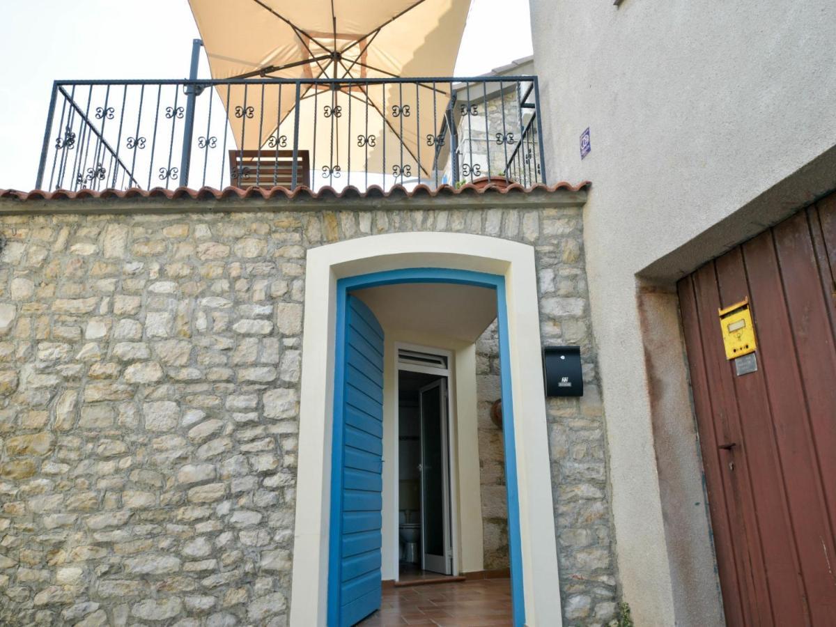 Holiday Home Mali dvori Diklo Esterno foto